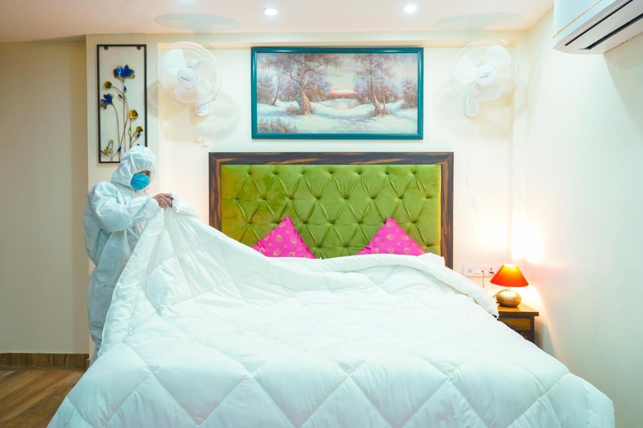Lime Tree Hotel 32Nd Avenue Nh-8 Gurgaon Near Sector 29- Fully Vaccinated Staff Gurgaon