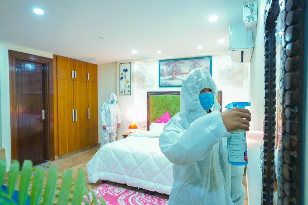 Lime Tree Hotel 32Nd Avenue Nh-8 Gurgaon Near Sector 29- Fully Vaccinated Staff Hotel Gurgaon