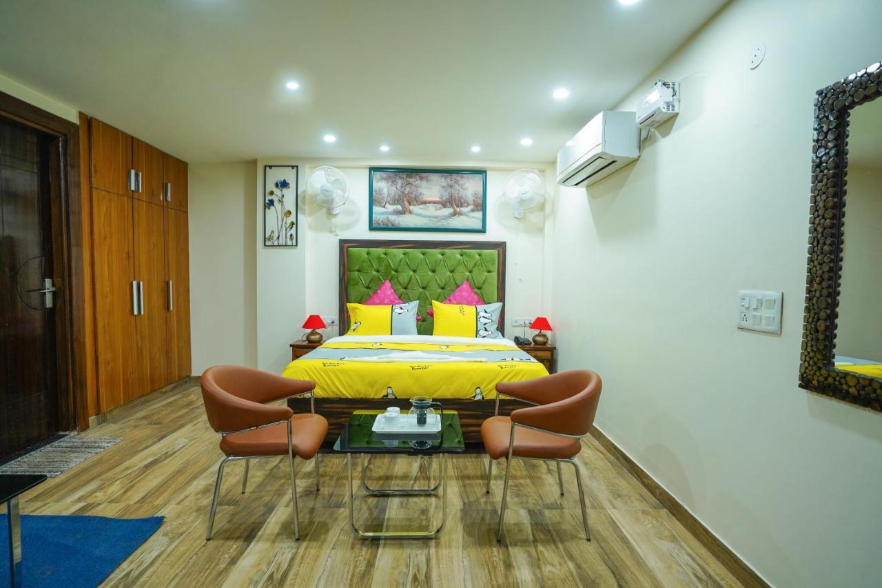 Lime Tree Hotel 32Nd Avenue Nh-8 Gurgaon Near Sector 29- Fully Vaccinated Staff 3* Gurgaon