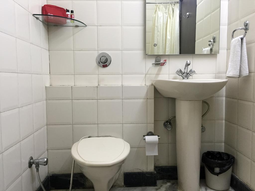 Oyo Rooms, Cyber Park Gurgaon