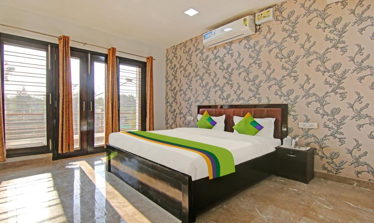 Treebo Trend Ar Residency Sector 45 3*