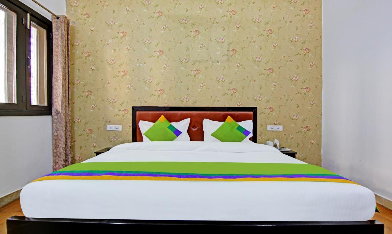 Treebo Trend Ar Residency Sector 45 Hotel 3*