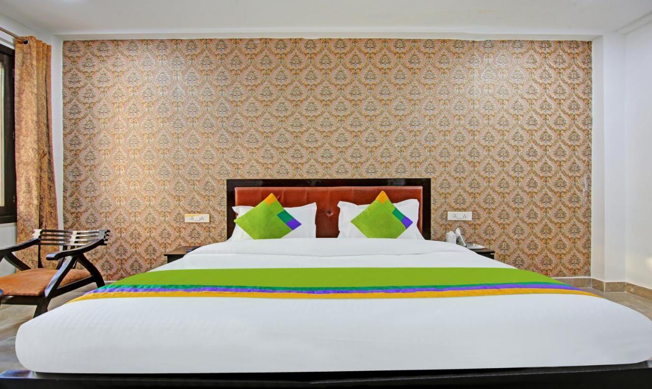 Hotel Treebo Trend Ar Residency Sector 45 3*