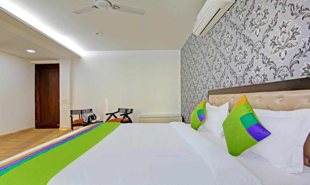 Treebo Trend Ar Residency Sector 45 Hotel 3*