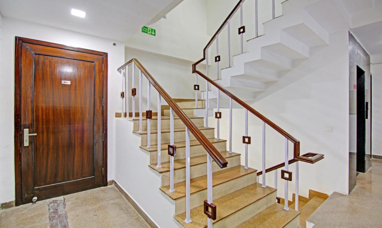 Treebo Trend Ar Residency Sector 45 3* Gurgaon