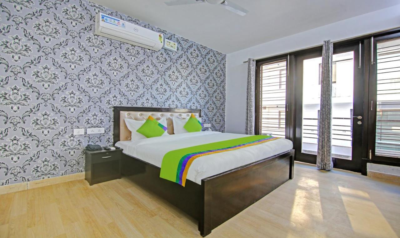 Hotel Treebo Trend Ar Residency Sector 45 3*