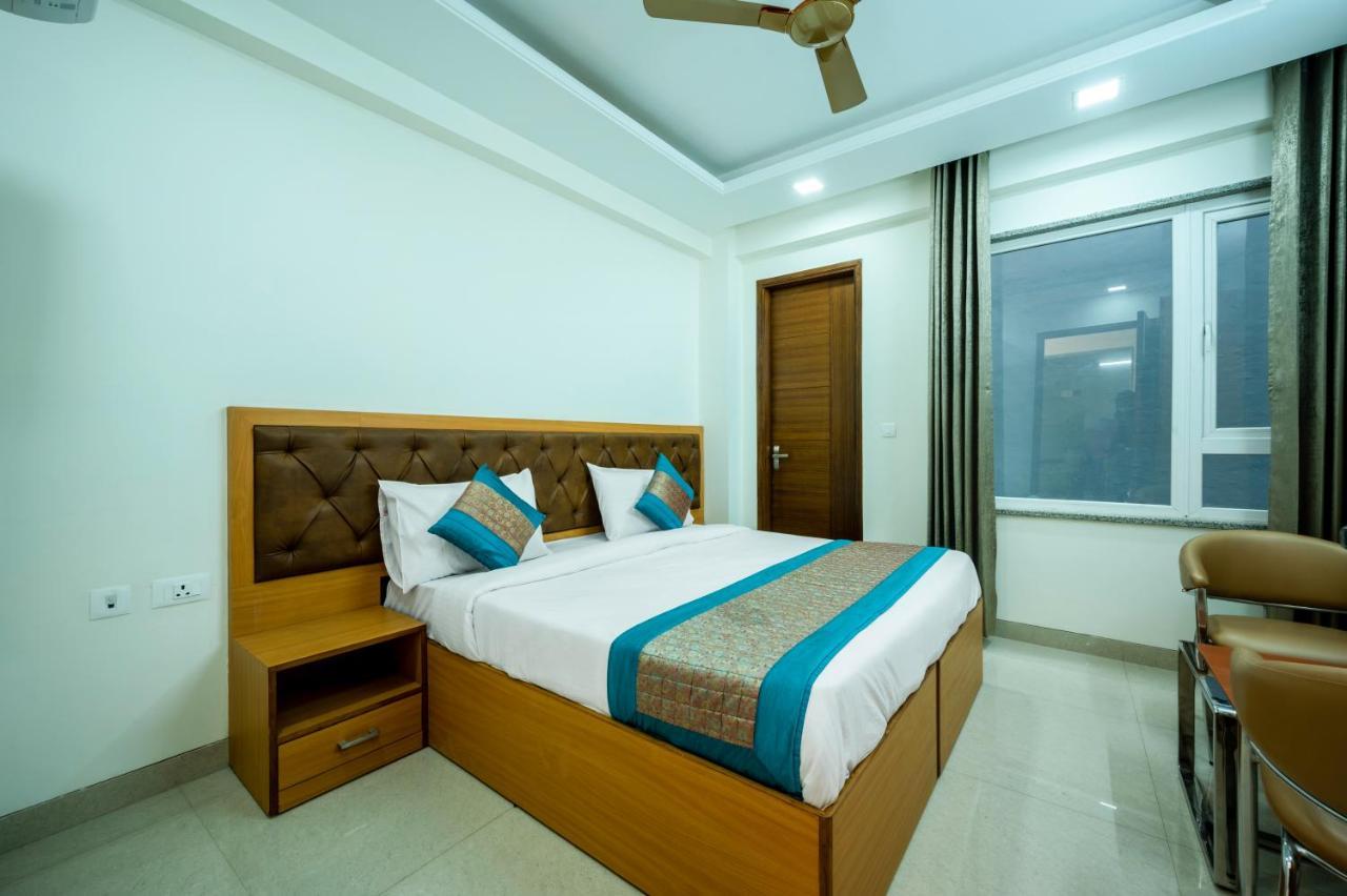 The Palms I Near Medanta Medicity I Sec-38 Hotel 3*