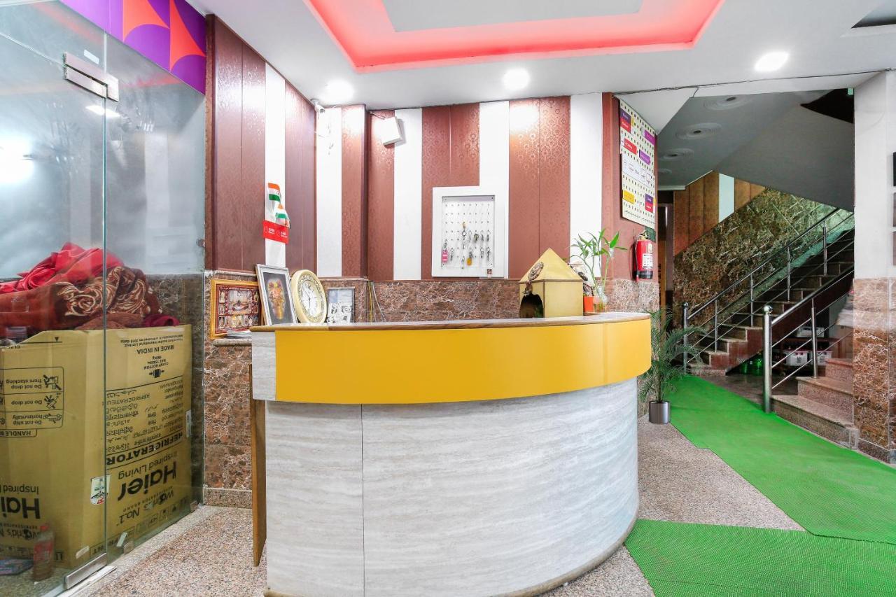 Oyo 28264 Chirag House Hotel 3*