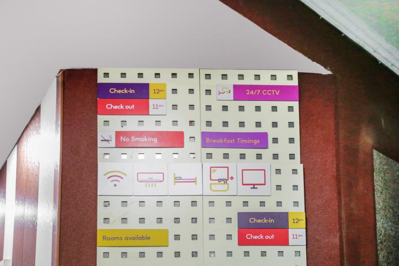 Hotel Oyo 28264 Chirag House 3*