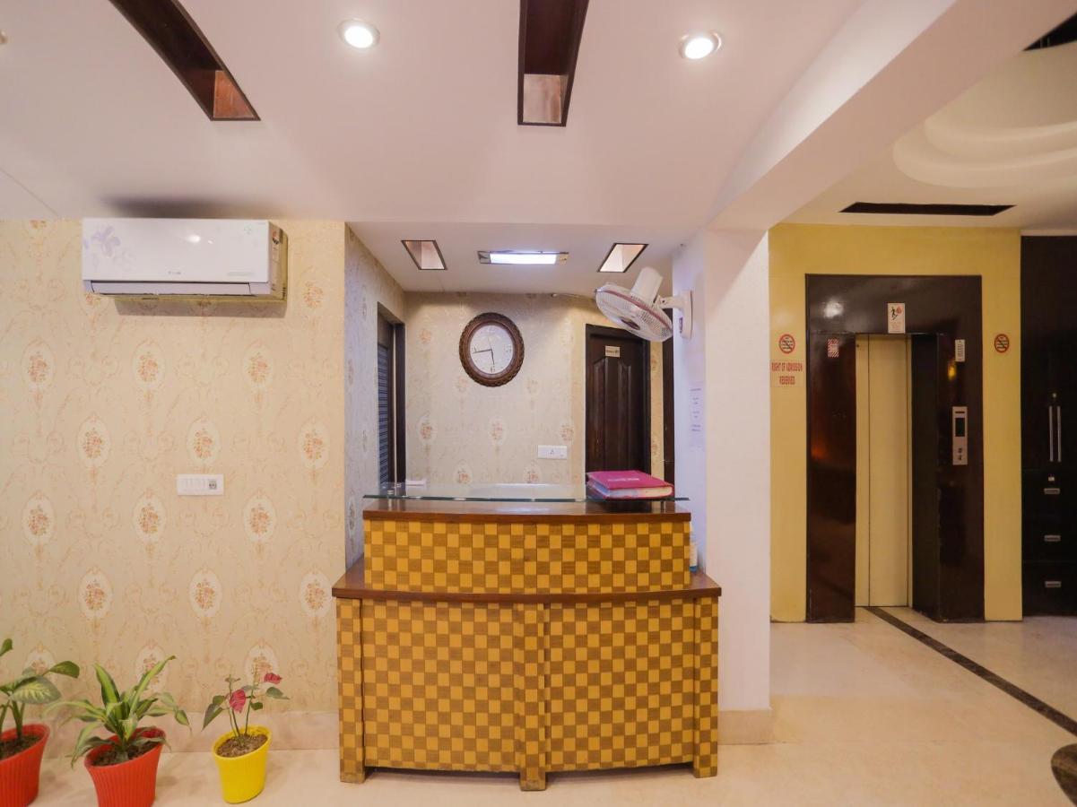 Oyo Townhouse 823 Leaf 3*