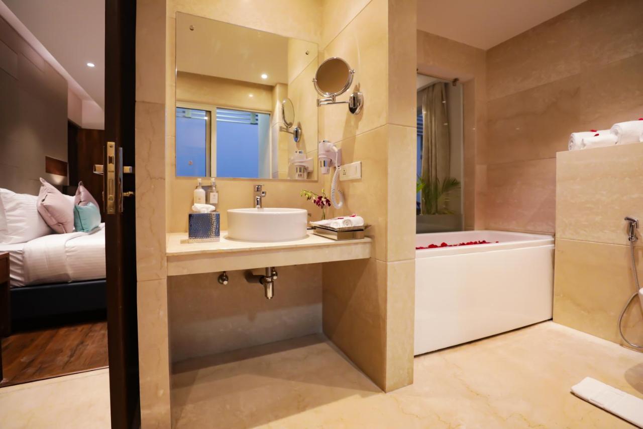 Regenta Gurugram, Sohna Road, Sector 49 Hotel