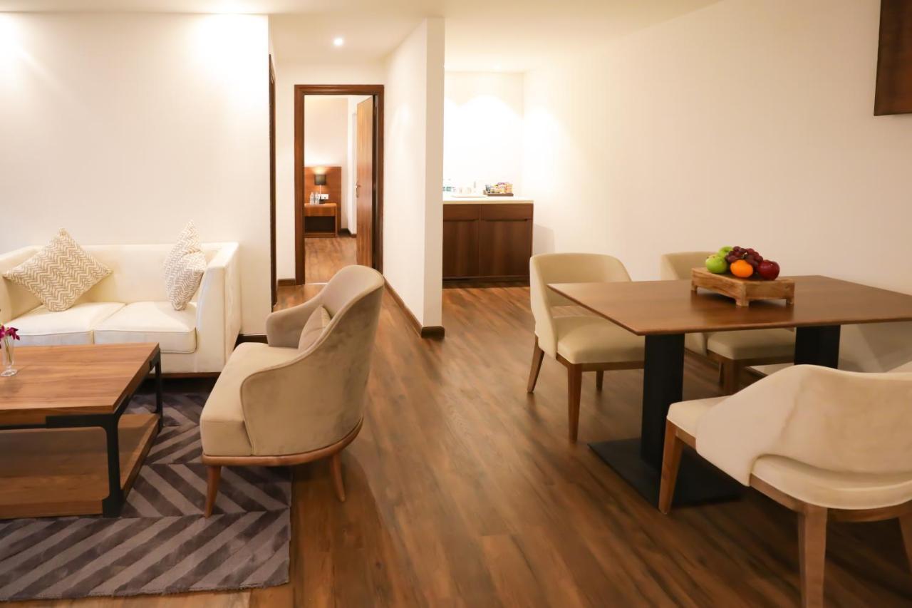 Regenta Gurugram, Sohna Road, Sector 49 Hotel