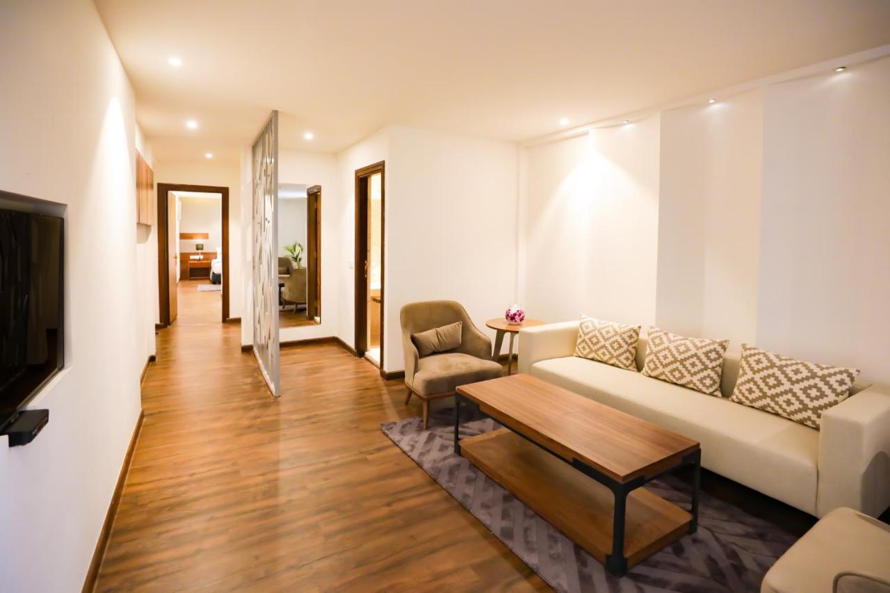 Regenta Gurugram, Sohna Road, Sector 49 Hotel 4*