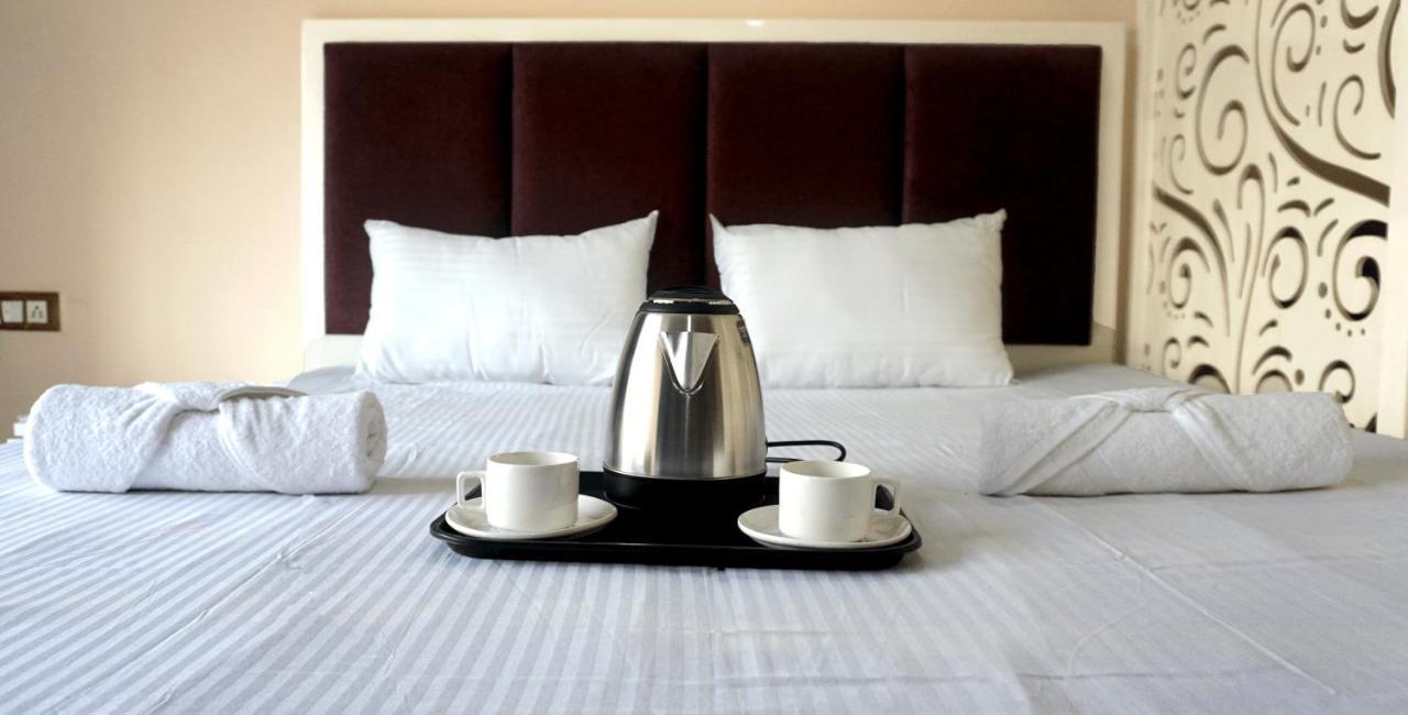 - Damas Hotel Gurgaon