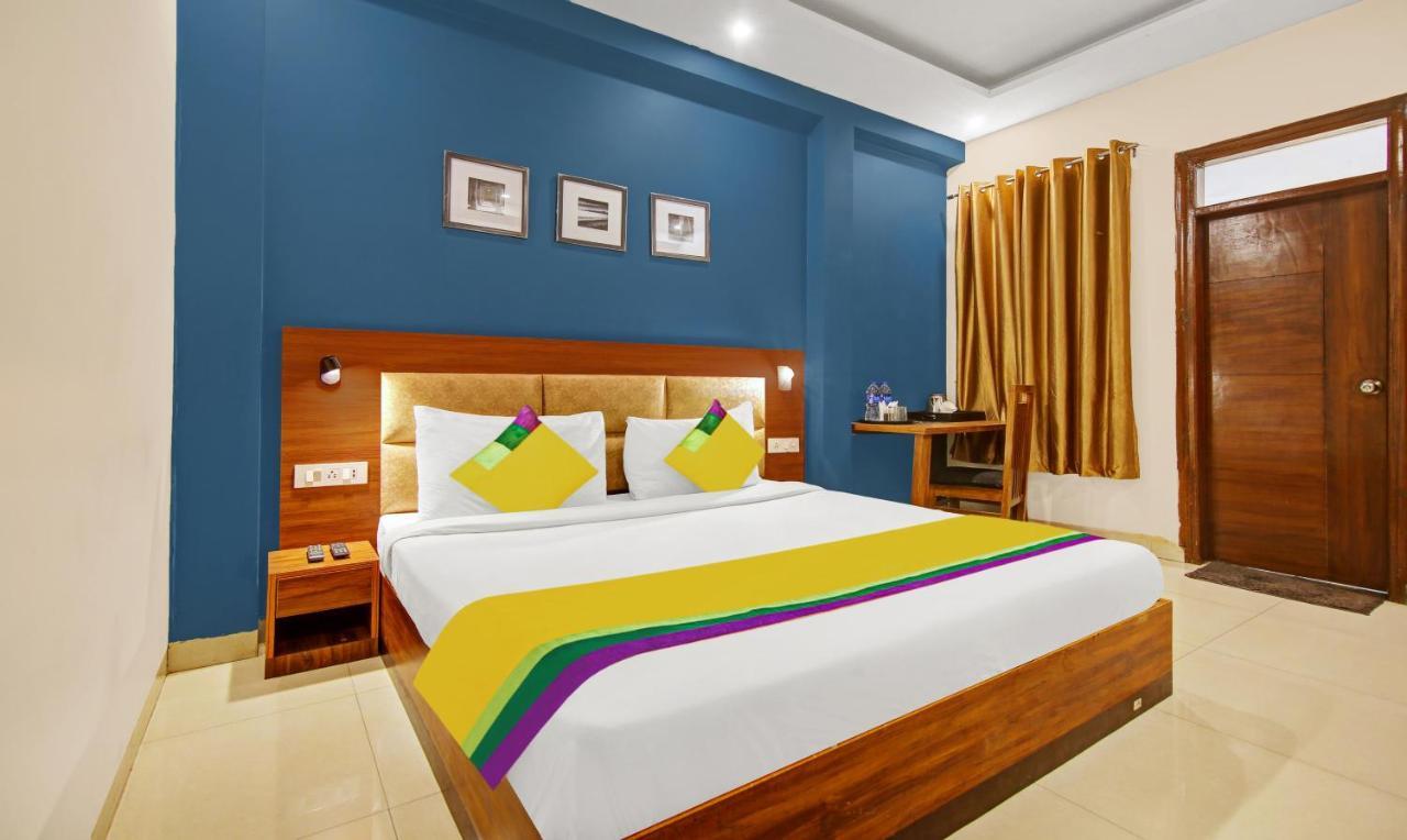 Itsy By Treebo - Earth 3* Gurgaon