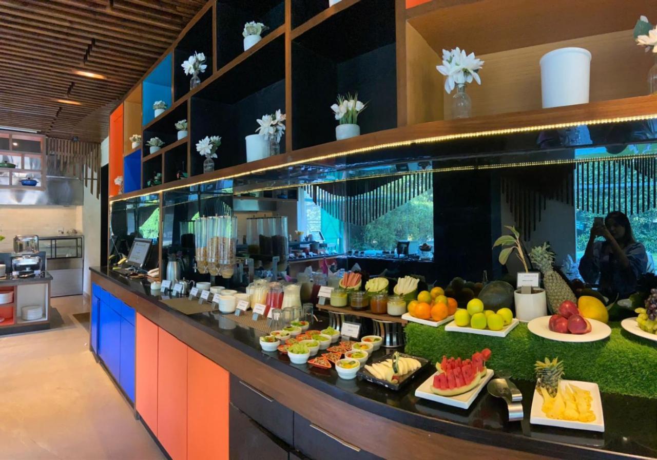 Golden Tulip Centre Hotel Gurgaon