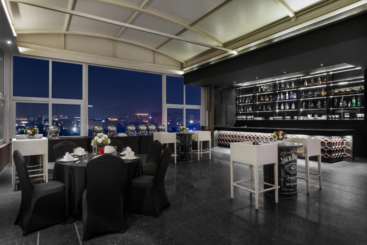 Golden Tulip Centre Hotel Gurgaon