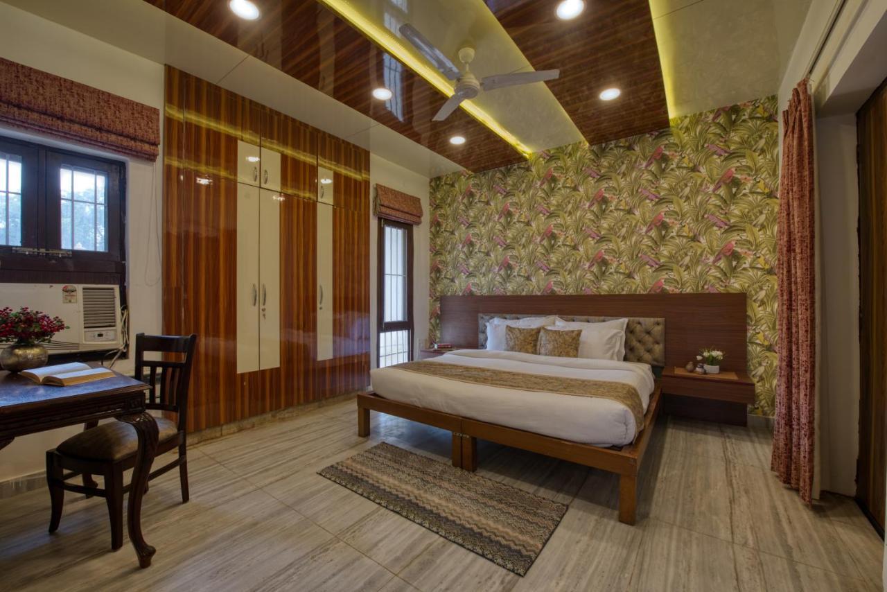 Villa Sunahari Bagh - Pool Farm Retreat @ Gurgaon