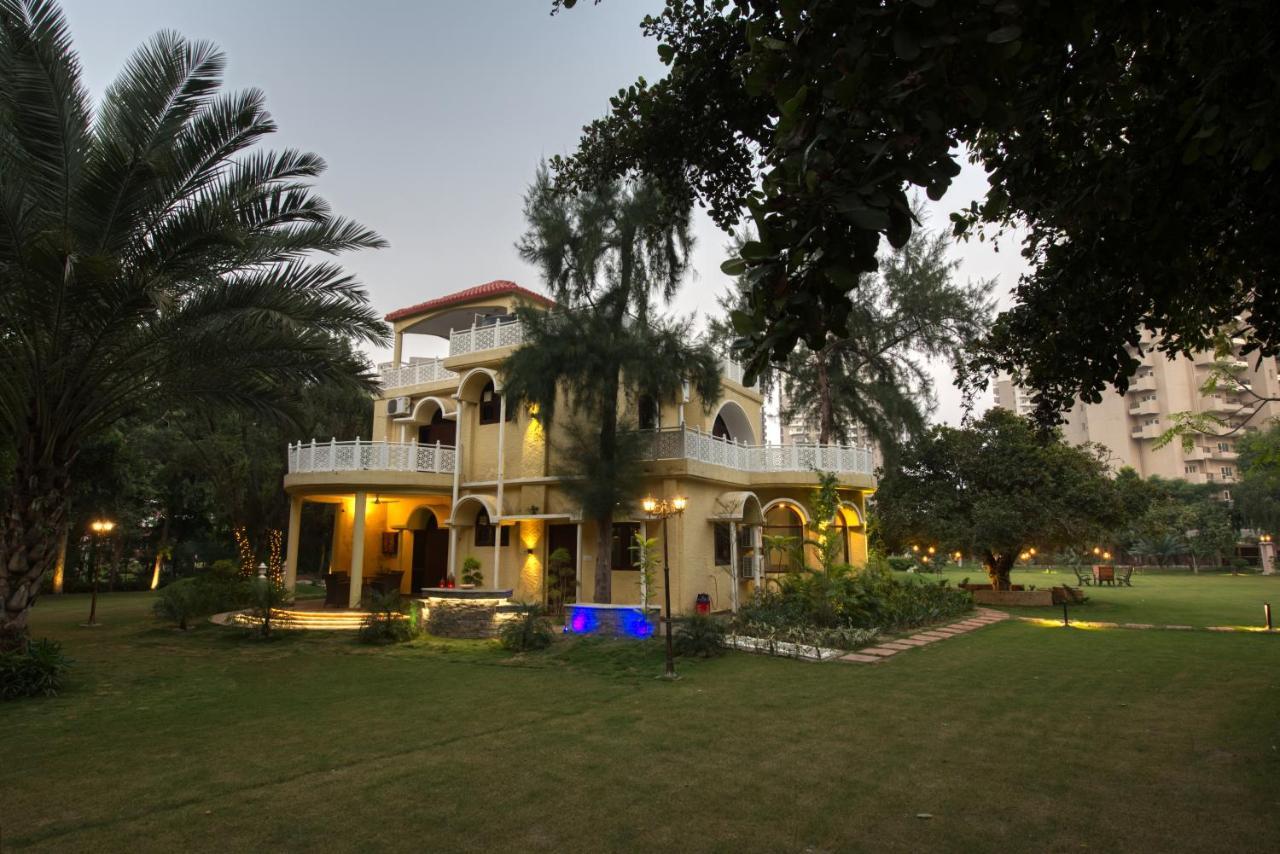 Villa Sunahari Bagh - Pool Farm Retreat @ Gurgaon