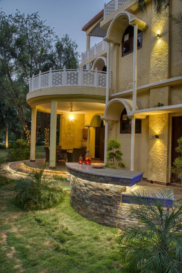 Villa Sunahari Bagh - Pool Farm Retreat @