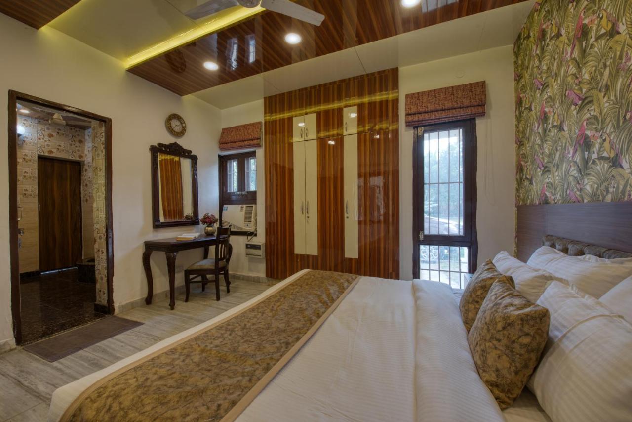 Sunahari Bagh - Pool Farm Retreat @ Villa *