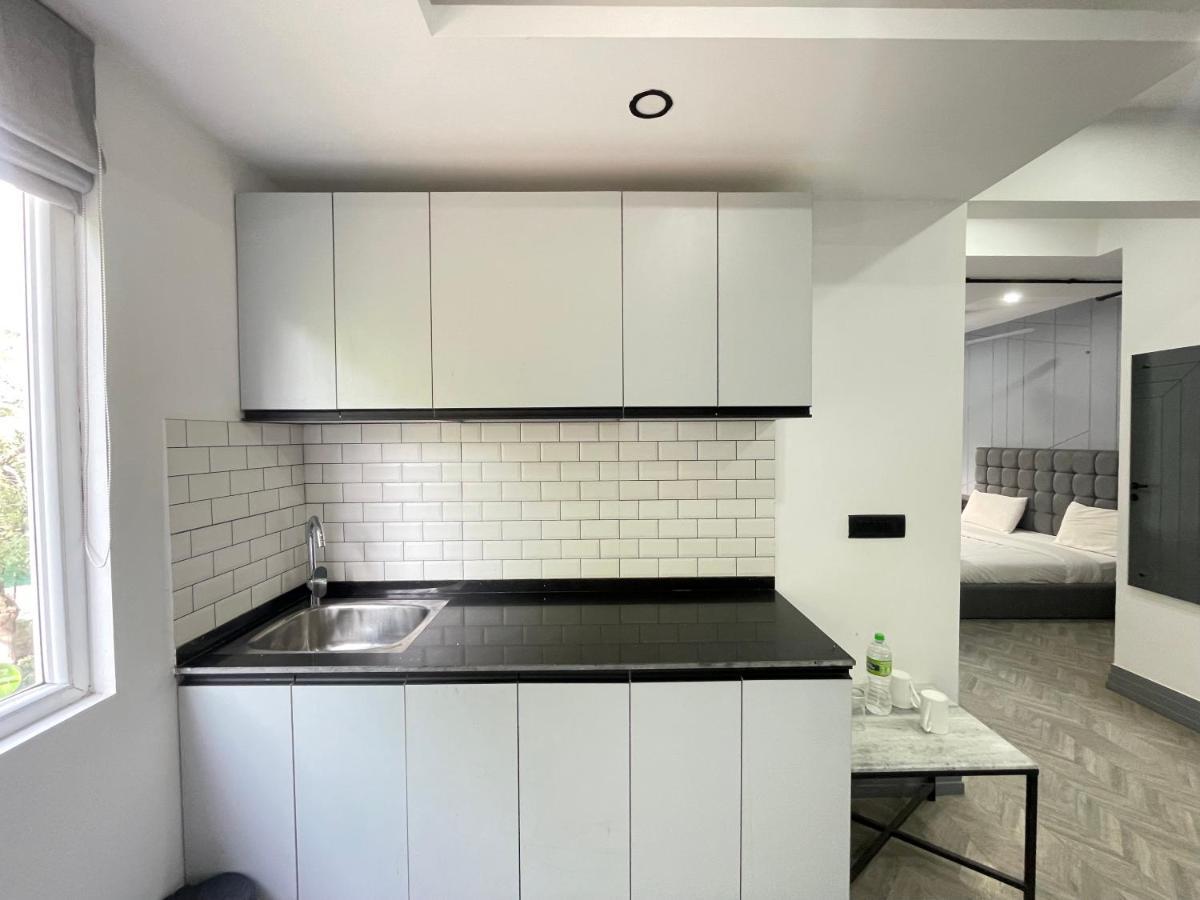 Bedchambers Serviced Apartments, Mg Road