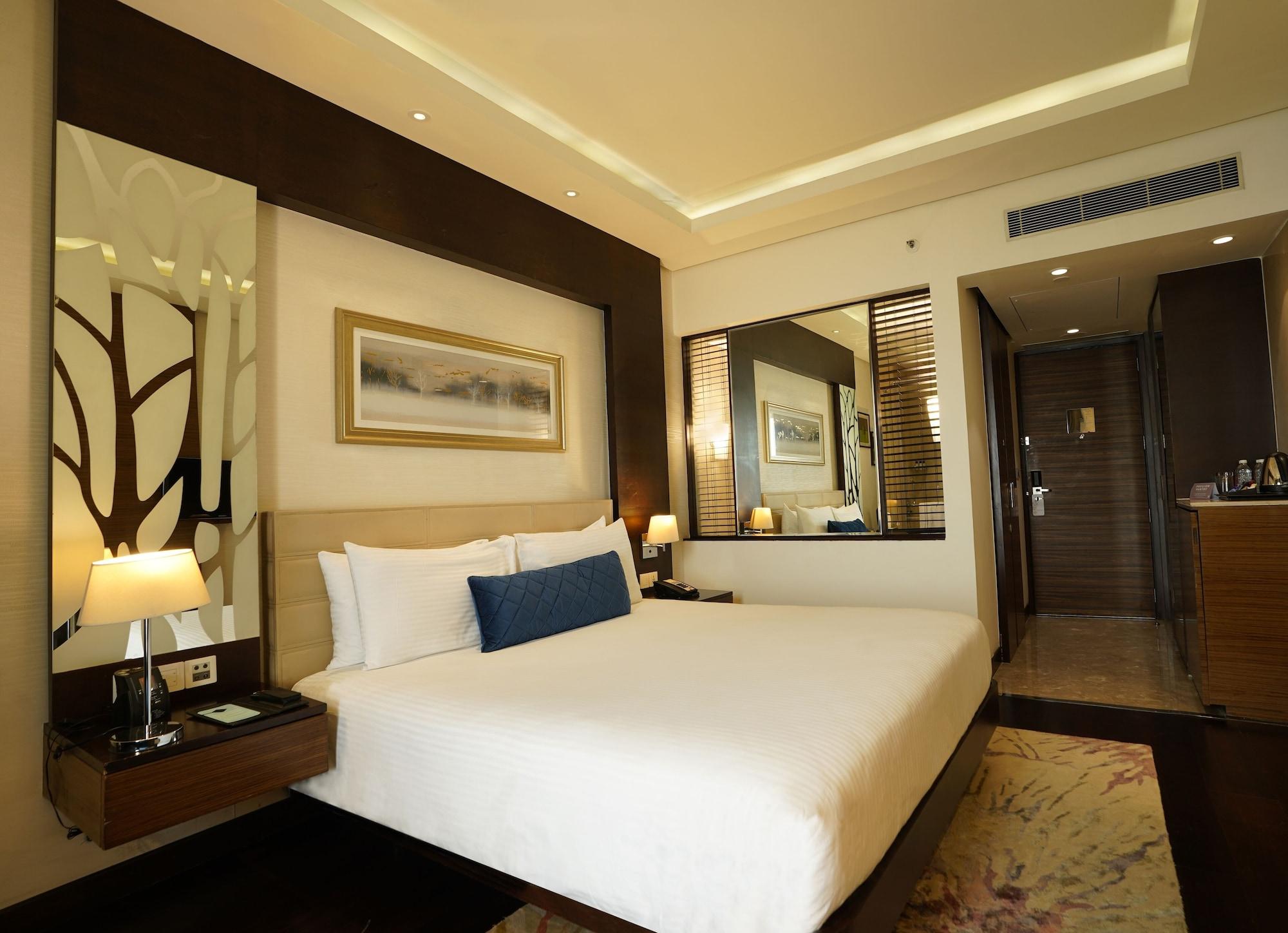 Doubletree By Hilton Gurugram Baani Square 5* Gurgaon