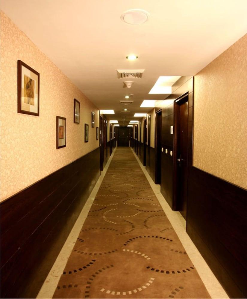 United 21 Citymark 4* Gurgaon