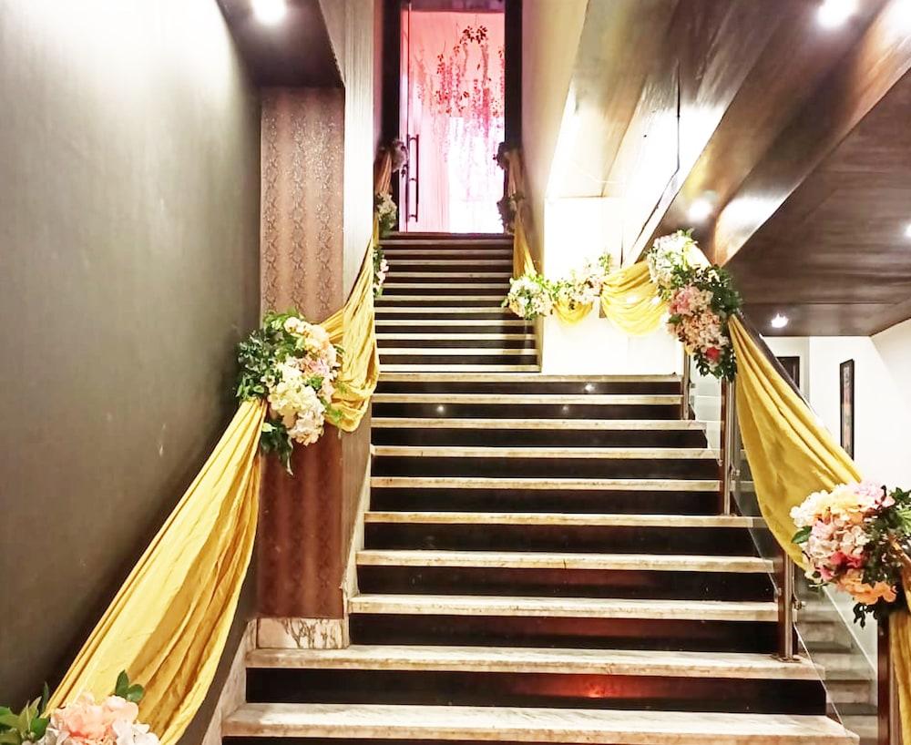 Ds Clarks Hotel
