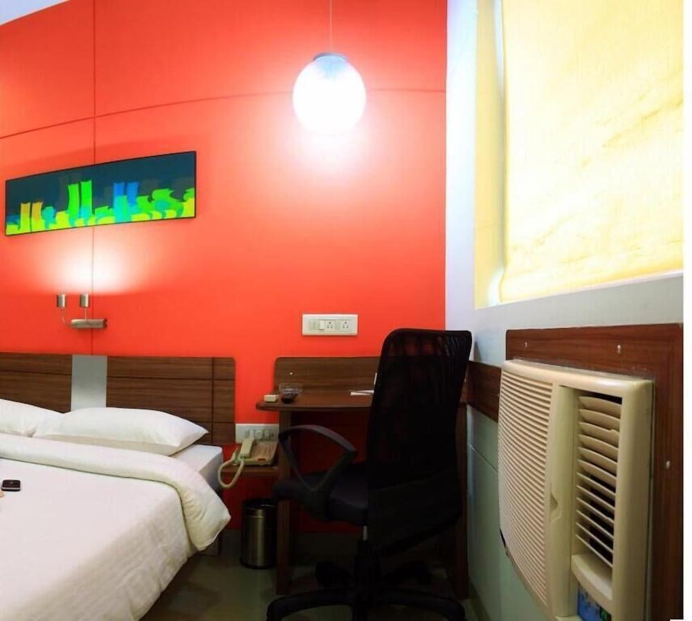 Manesar 3*