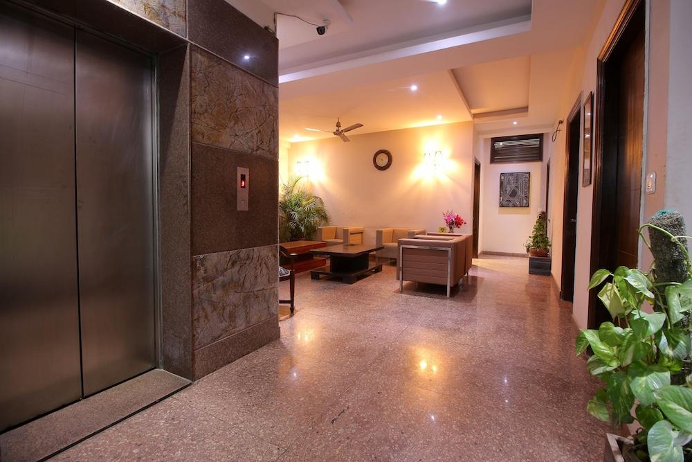 Premier - Golf Course Road ,gurgaon Hotel 3*