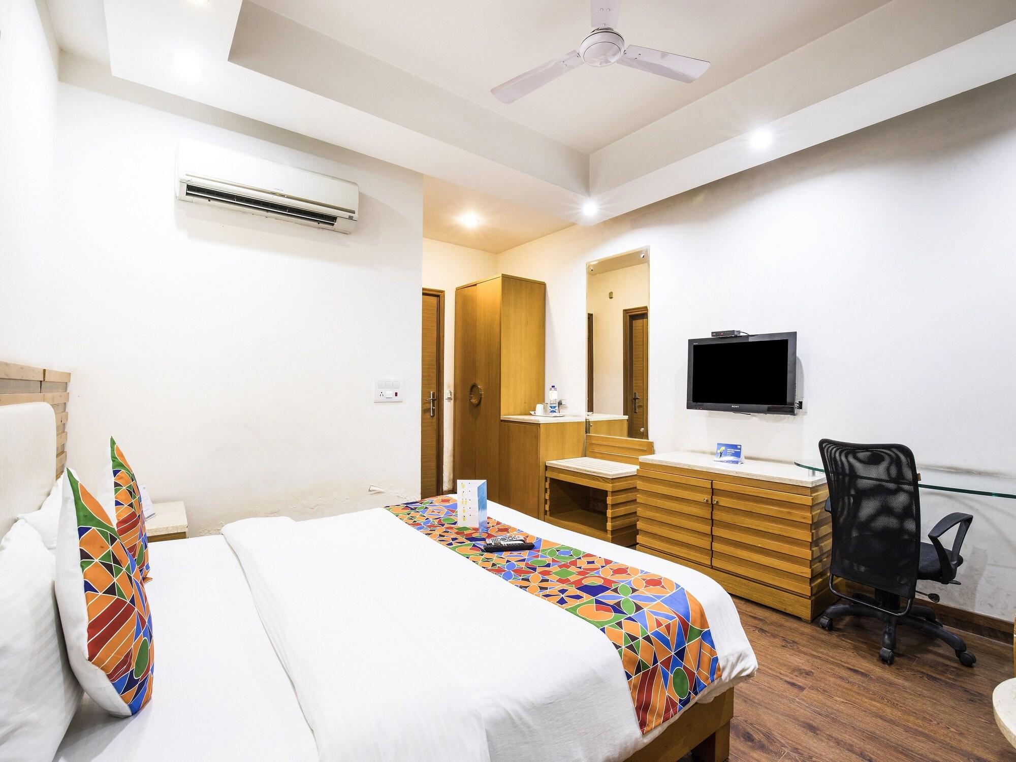 Fabhotel Grd Dlf Square Hotel 3*