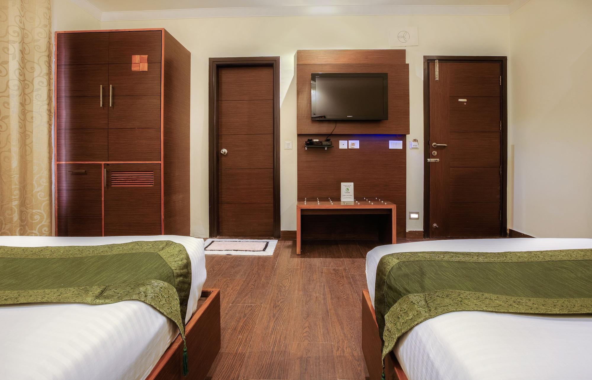 Treebo White Castle, 3* Gurgaon