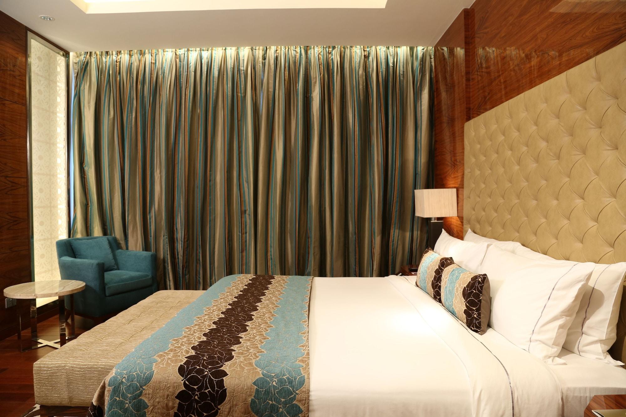 Taj Centre Gurugram Hotel 5*