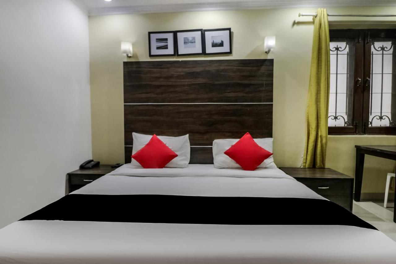 Hotel Capital O Bms Near Appu Ghar