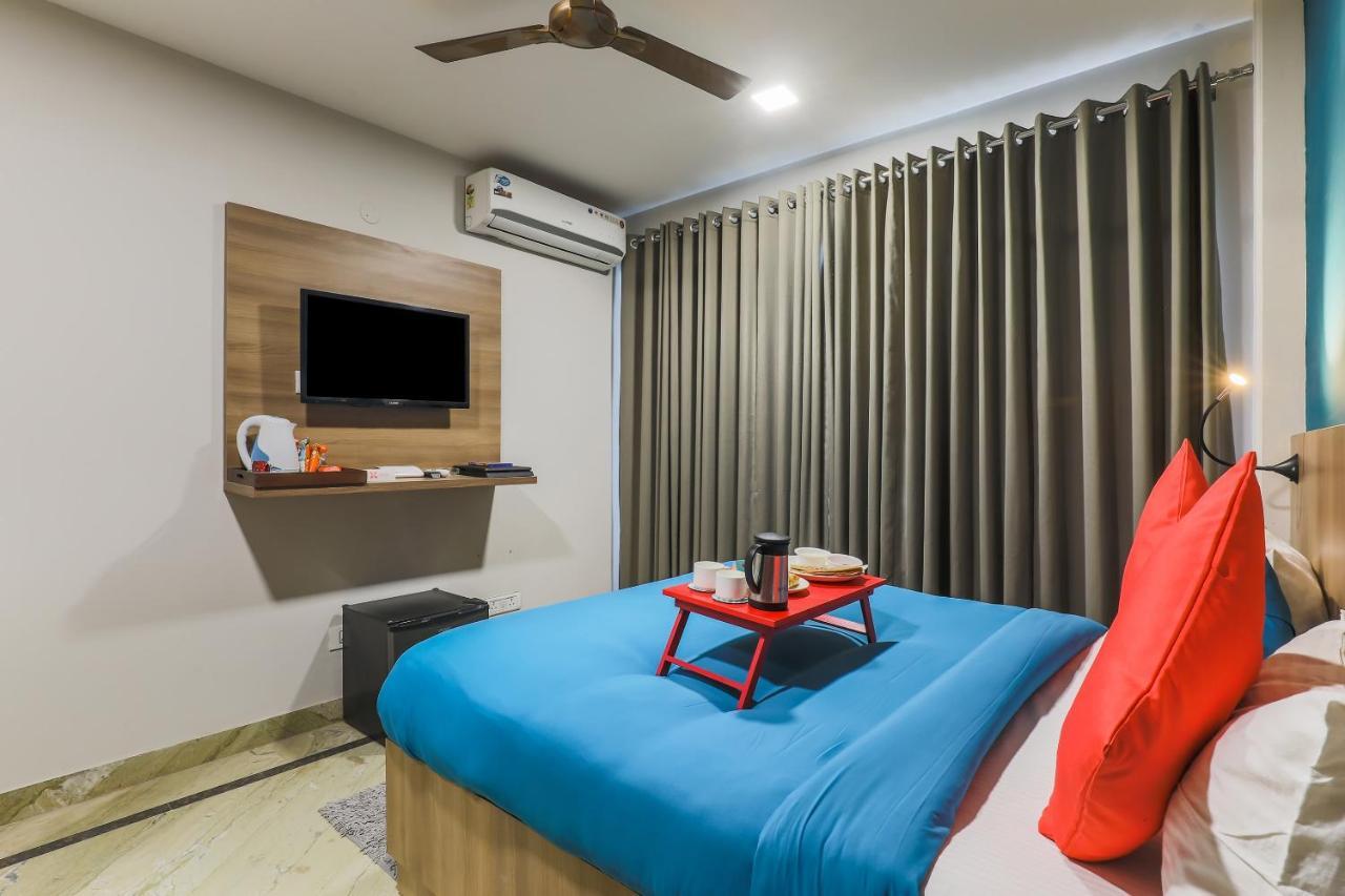 Capital O Seasons Near Omaxe Celebration Mall Hotel 3*