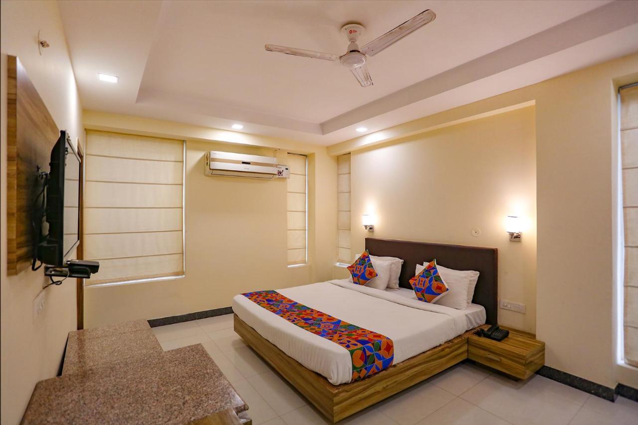 Hotel Fabhotel Vishal Imperial