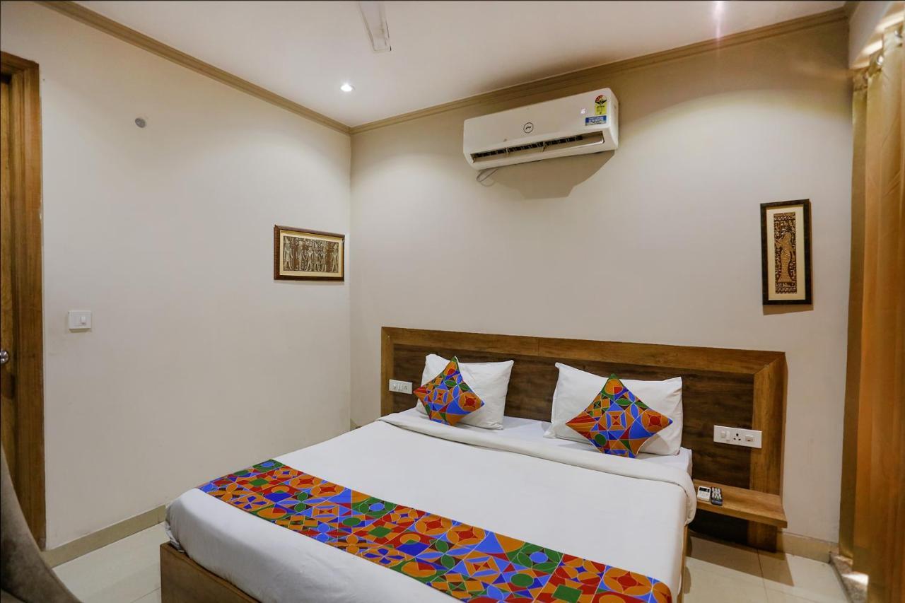 Collection O Paradise Franchisee Near Appu Ghar Hotel Gurgaon