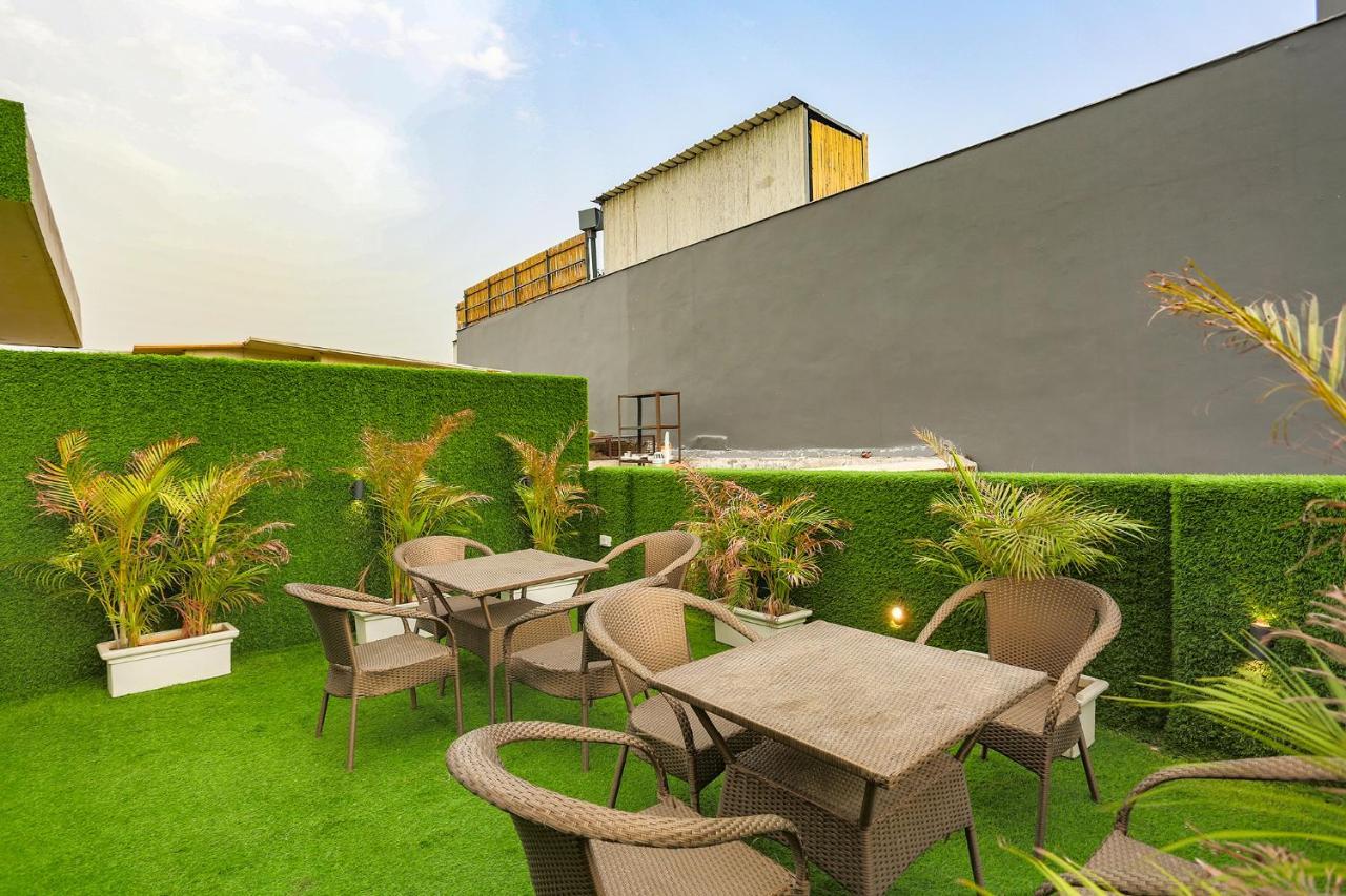 Collection O Paradise Franchisee Near Appu Ghar Hotel Gurgaon