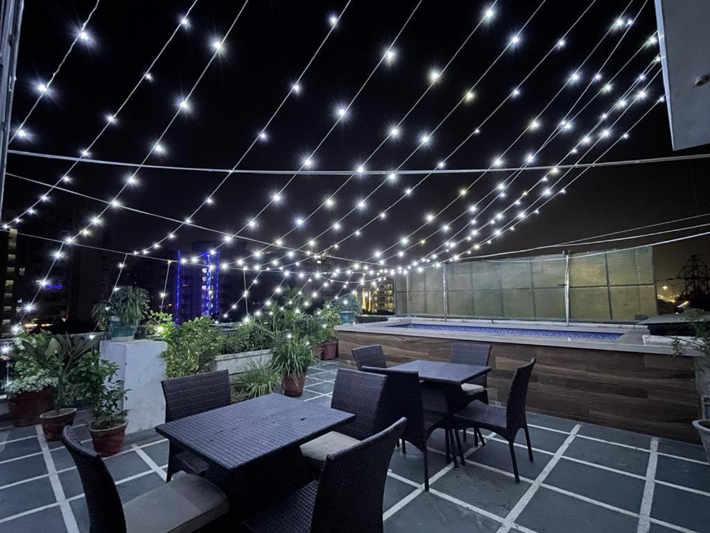 Pool, Terrace And 2 For Parties W Bonfire Guest house Gurgaon