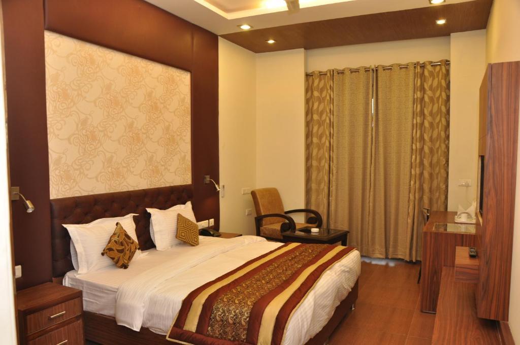 Imperial Pacific Hotel Gurgaon