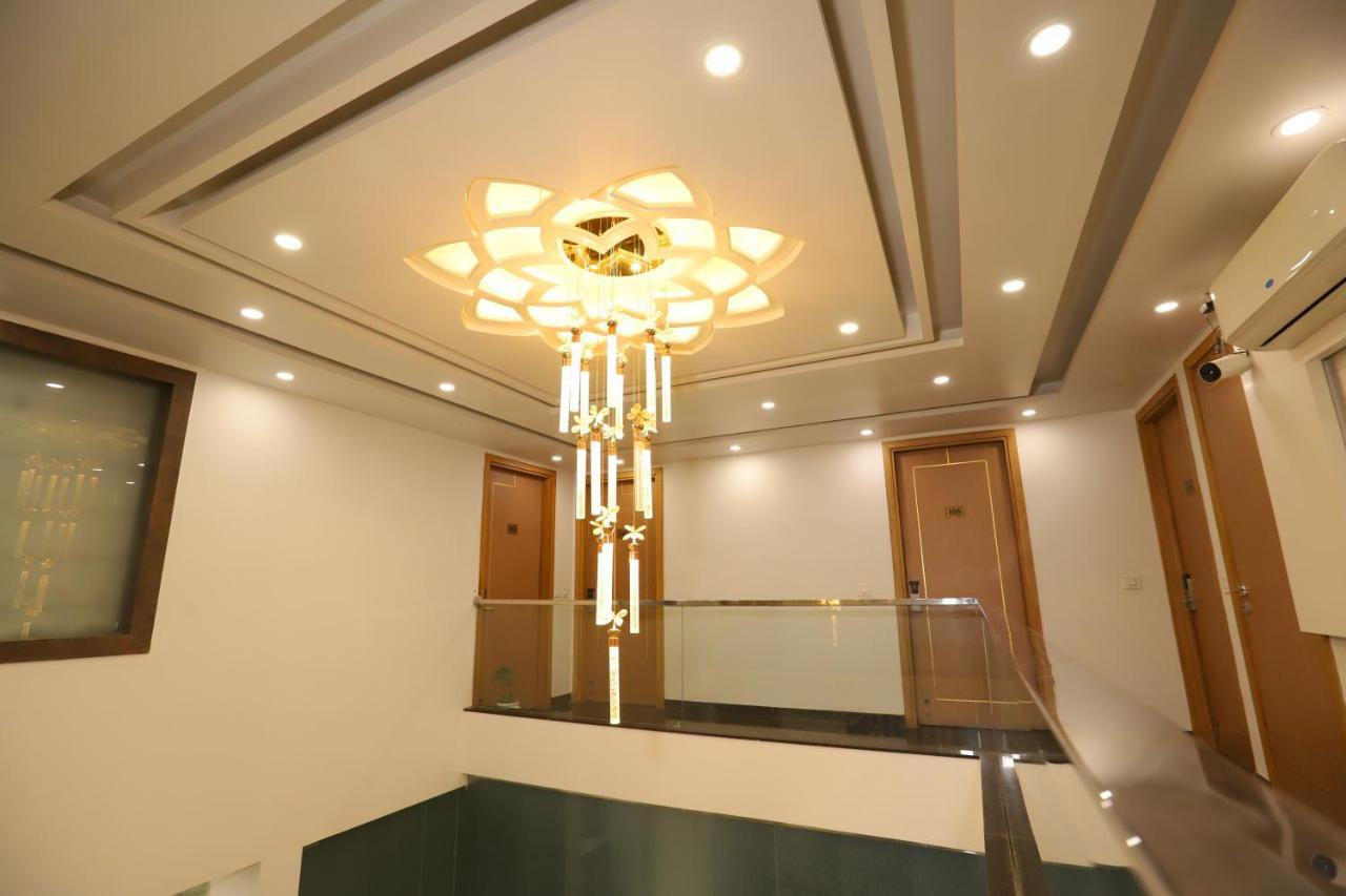 Keshav Residency Near Medanta Hotel