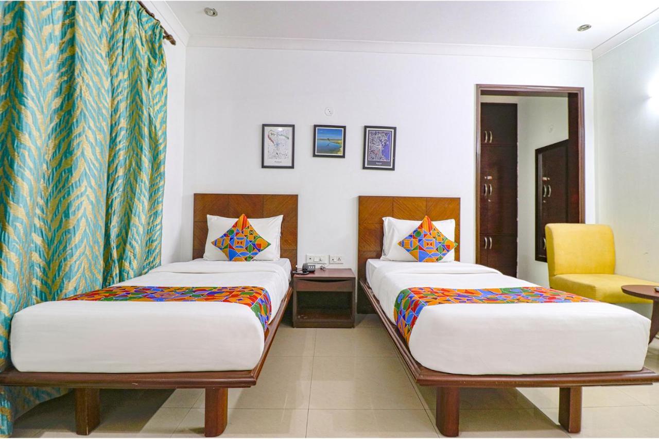 Hotel Fabhotel Tipssy 020 3*