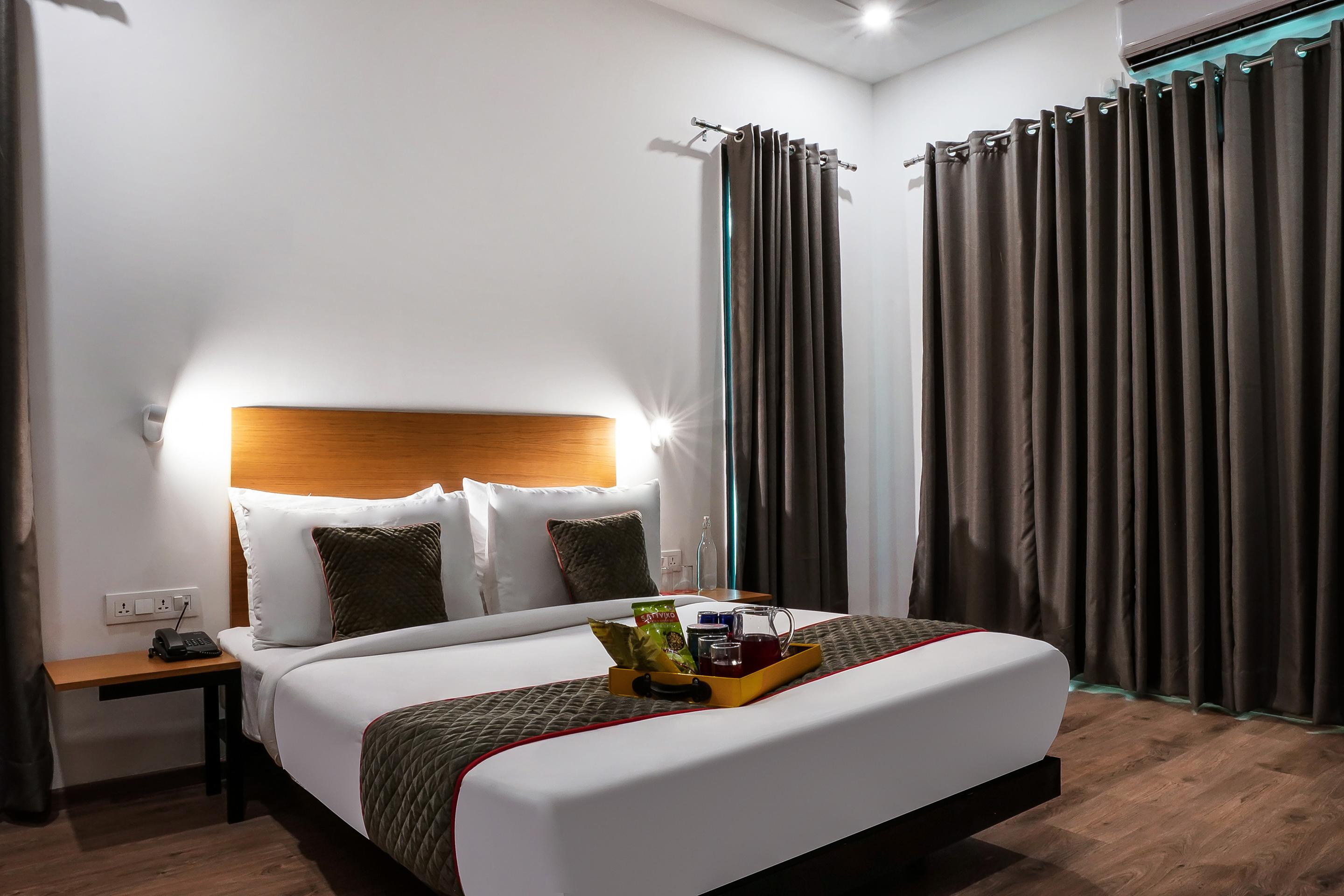 Oyo Townhouse 032 Galleria Market Hotel Gurgaon