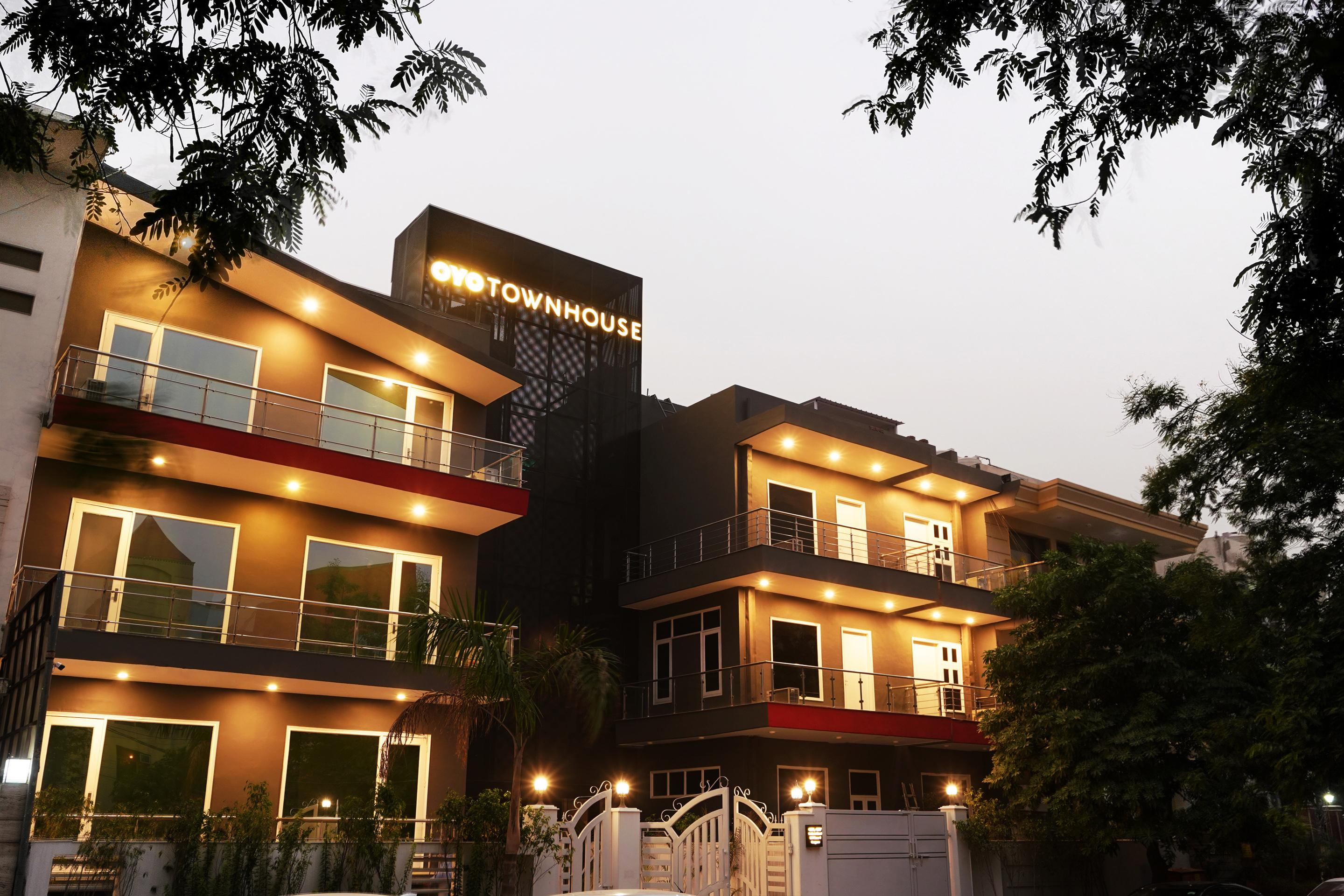 Hotel Oyo Townhouse 032 Galleria Market 3*