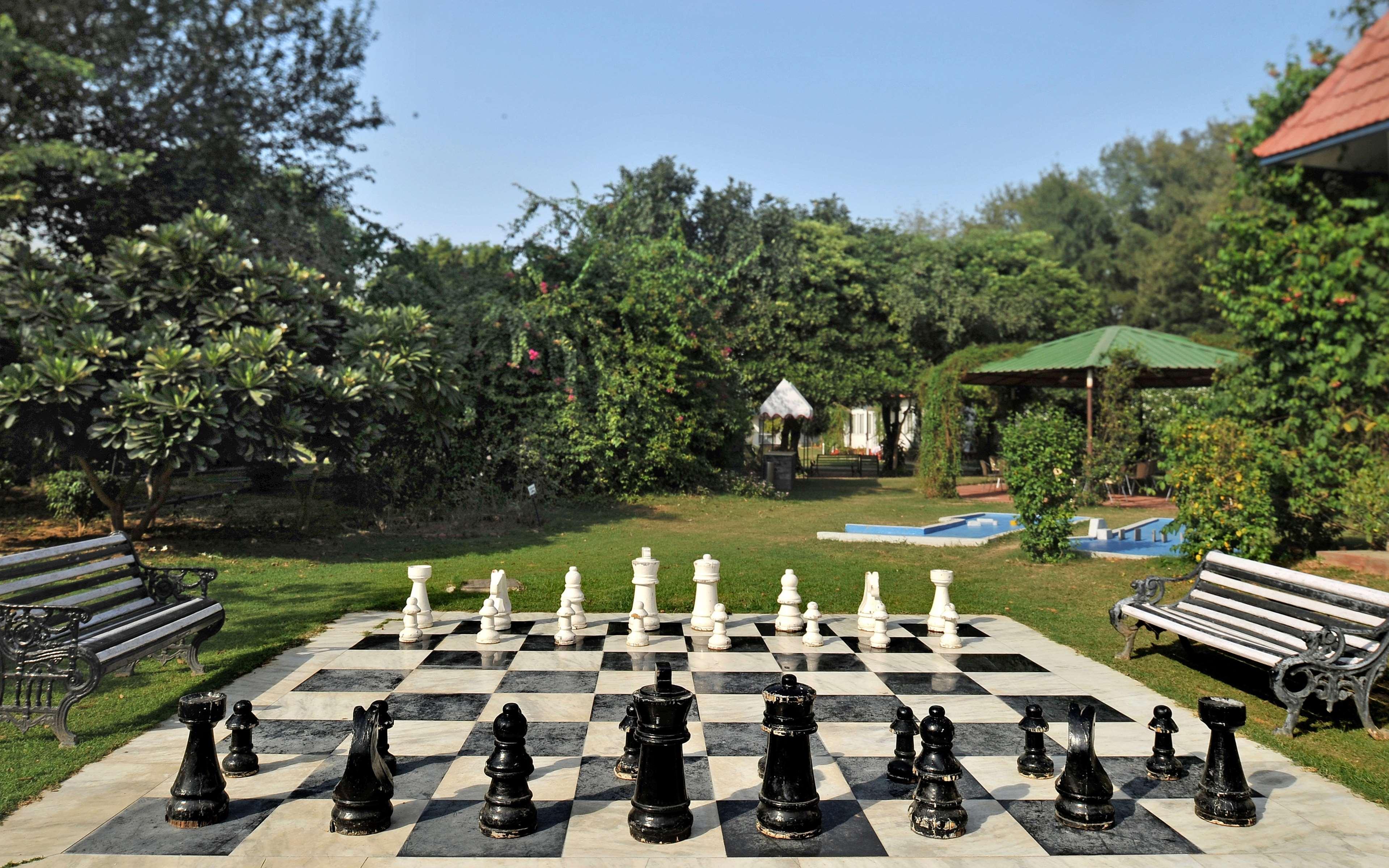 Western Country Club Resort