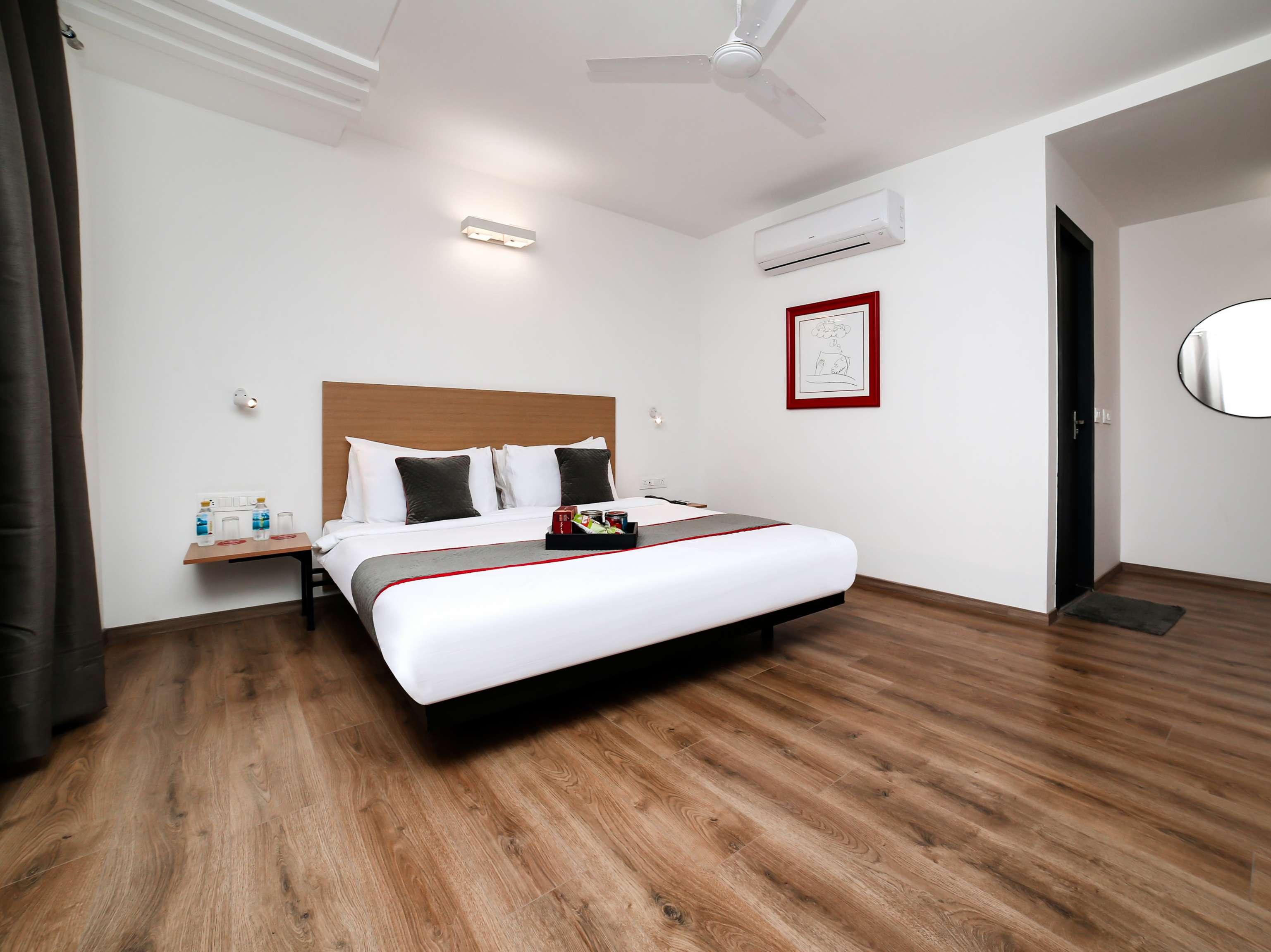 Collection O Townhouse 069 Hotel Gurgaon