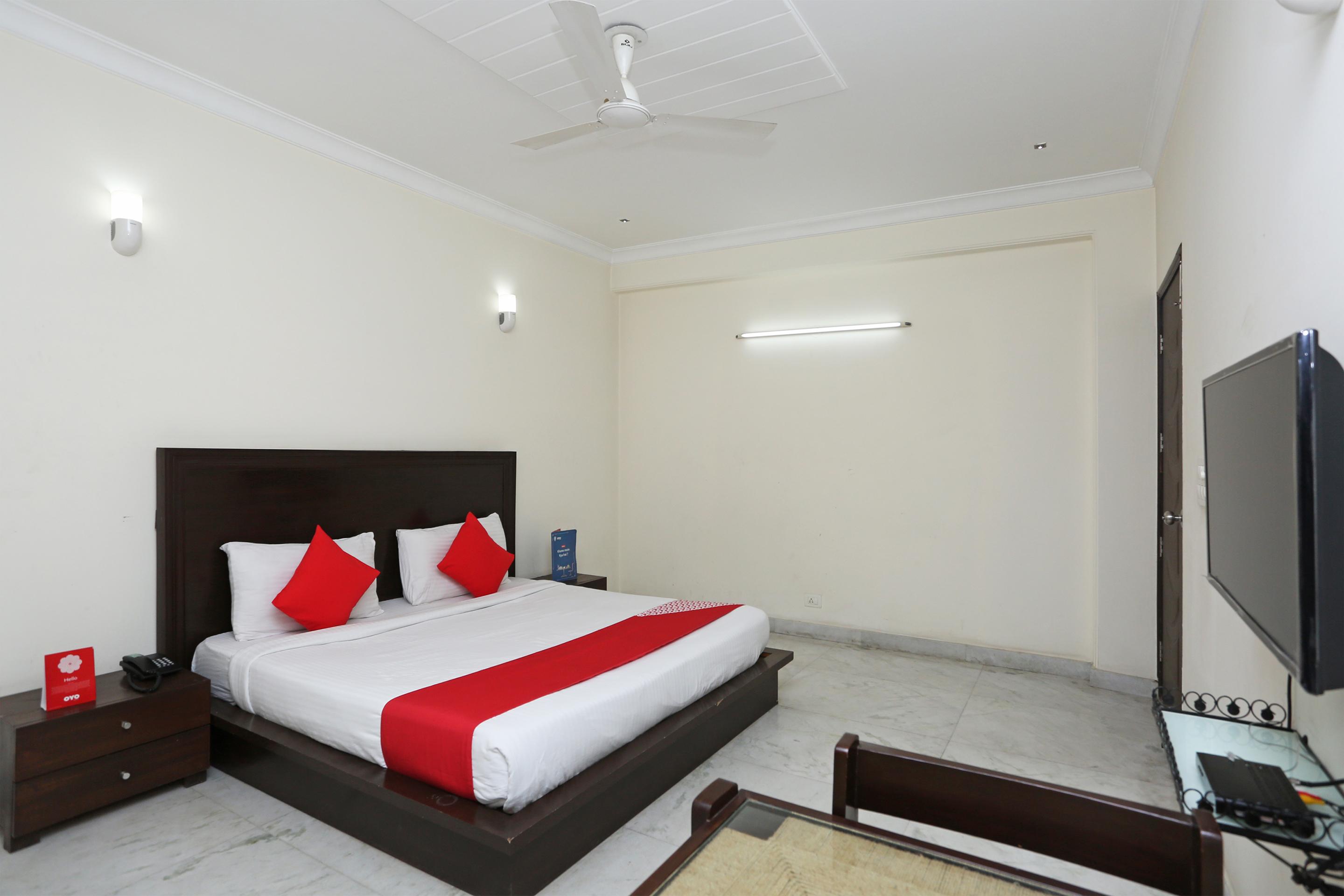 Oyo 15822 Ryan Residency Hotel Gurgaon