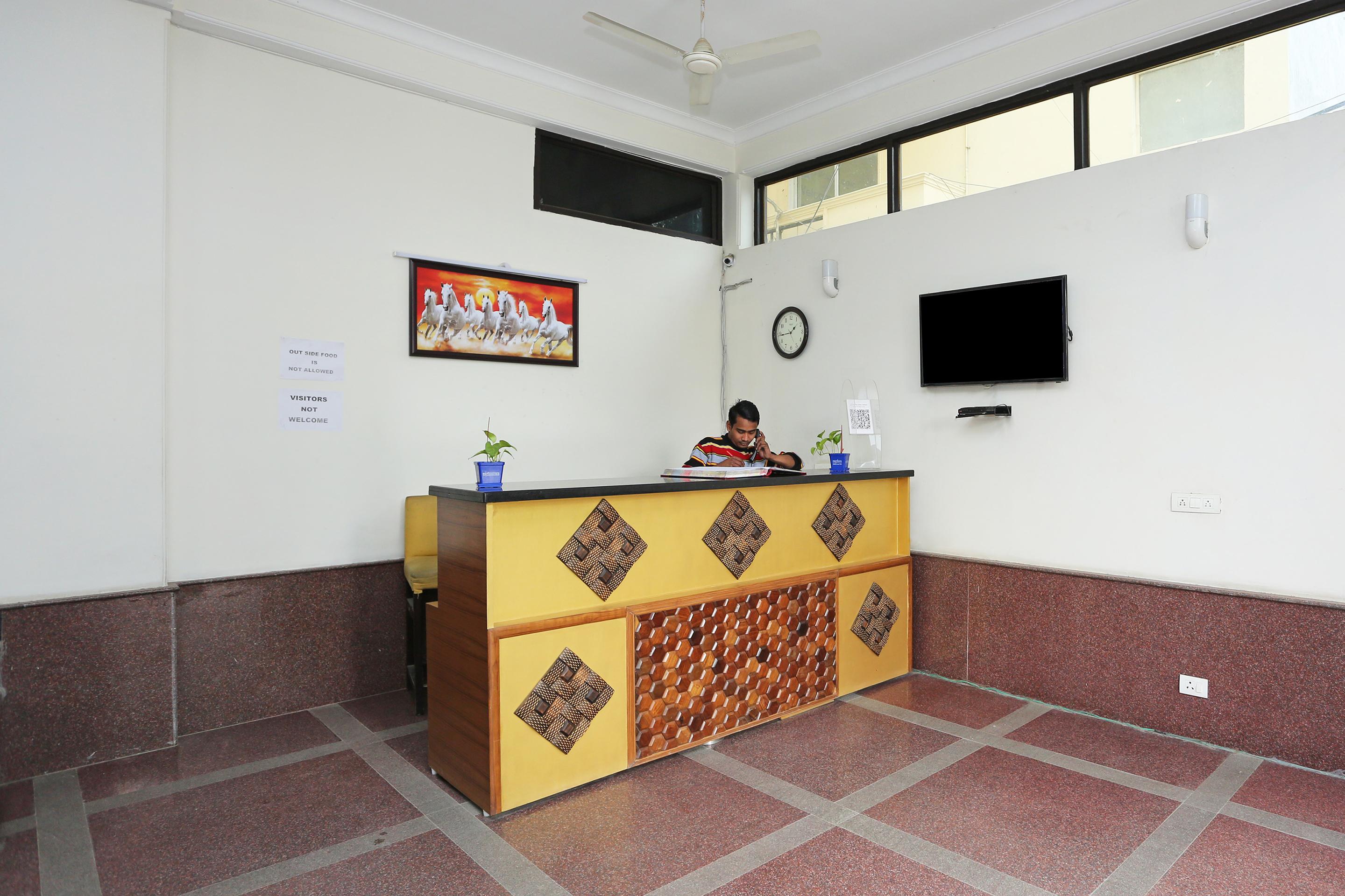 Oyo 15822 Ryan Residency Gurgaon