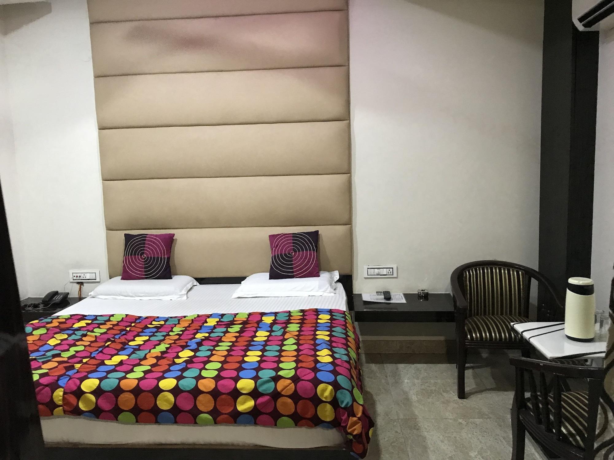 O Samrat Hotel Gurgaon